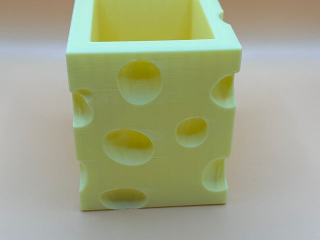 Käsewürfel Stiftehalter – Origineller Schreibtisch-Organizer aus dem 3D-Drucker