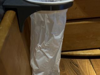 Spucktütenhalter fürs Bett aus PETG – hygienische Halterung für Krankheitsfälle